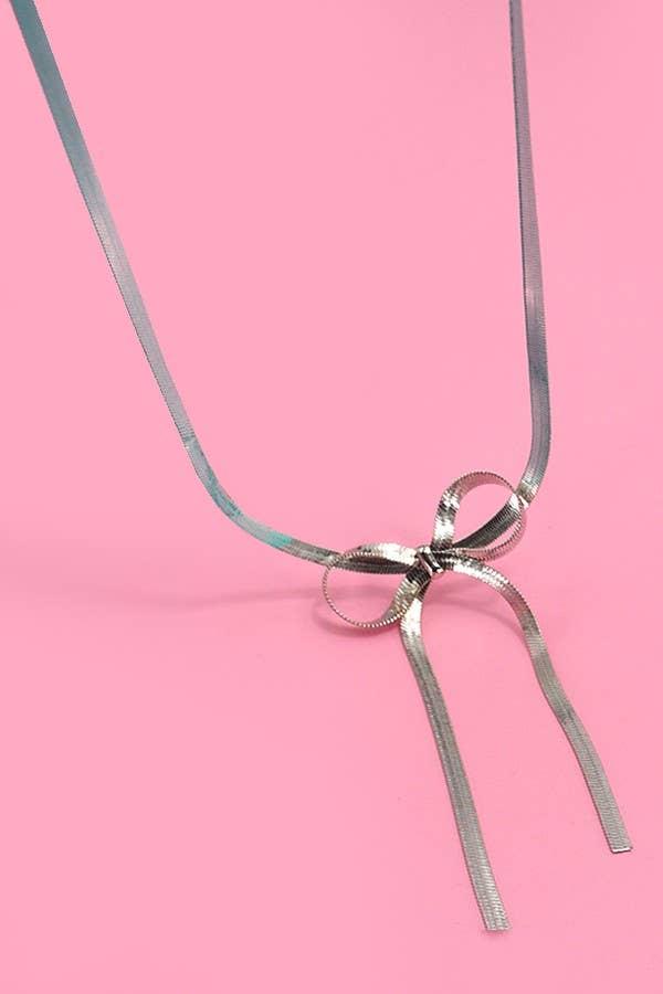 Herringbone Snake Chain Bow Necklace