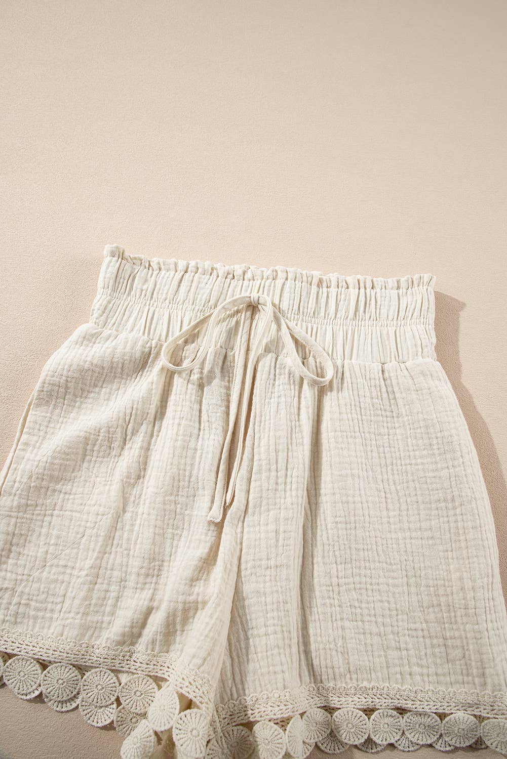 Textured Frilled Knotted High Waist Lace Hem Shorts