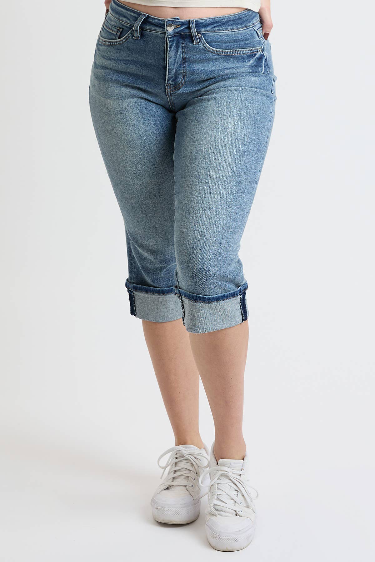 Mid Rise Premium Stretch Essential Cuff Capri