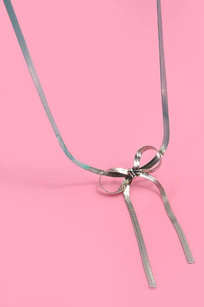 Herringbone Snake Chain Bow Necklace