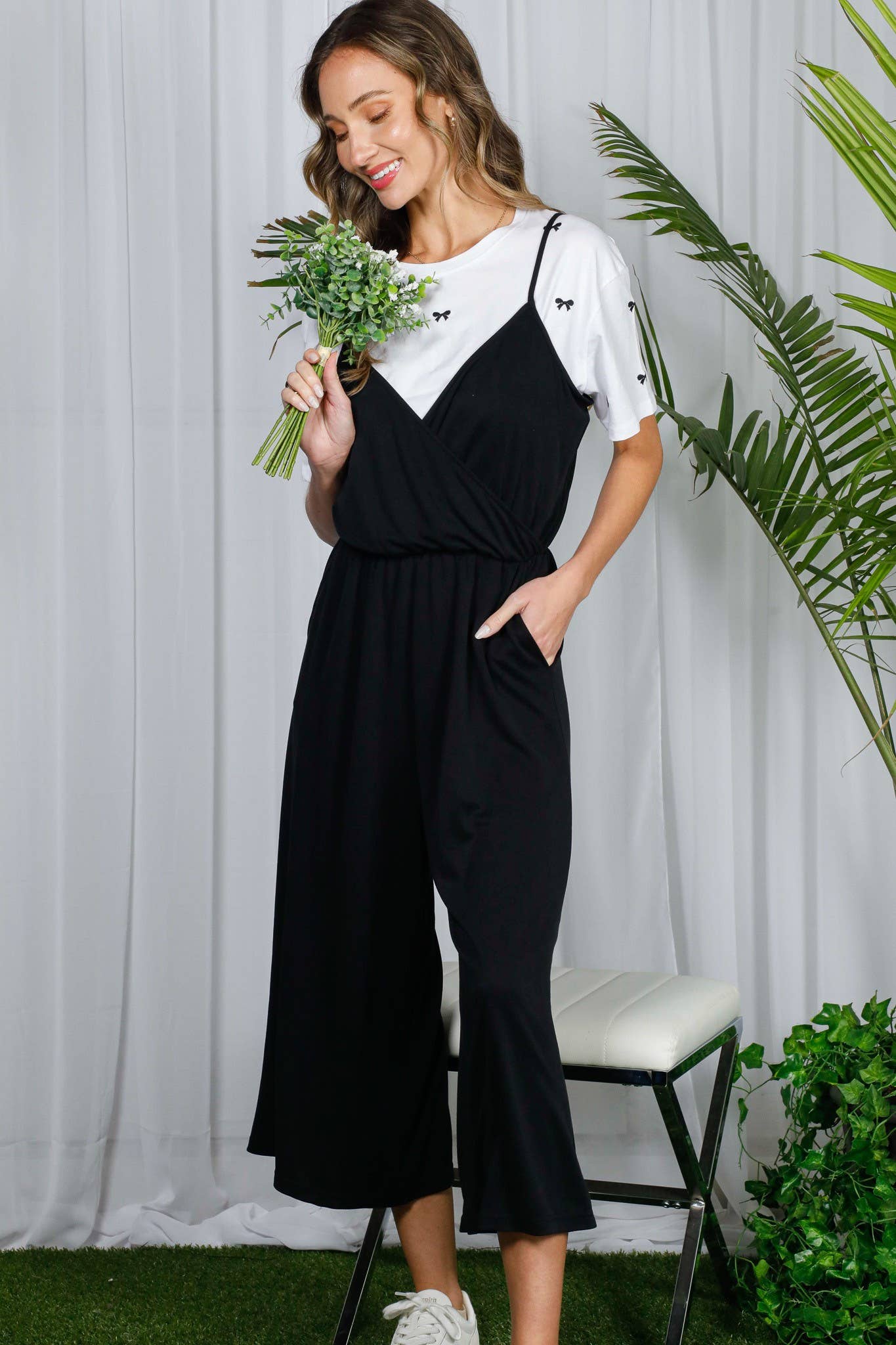 Bow Embroidered 100%Cotton Short-Sleeve Knit Top VT82318